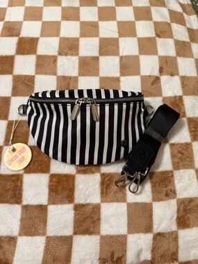 Lemon Drop Shop Black & White Striped Women’s Crossbody Belt Bag